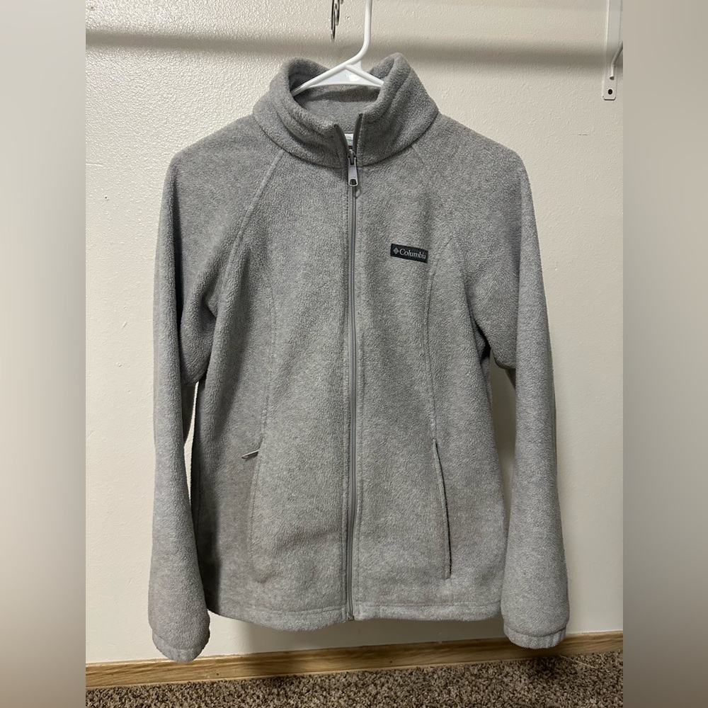 Women’s Columbia fleece zip up - Grey - Size small - Good condition